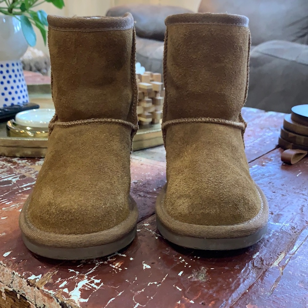 Kookaburra by Ugg